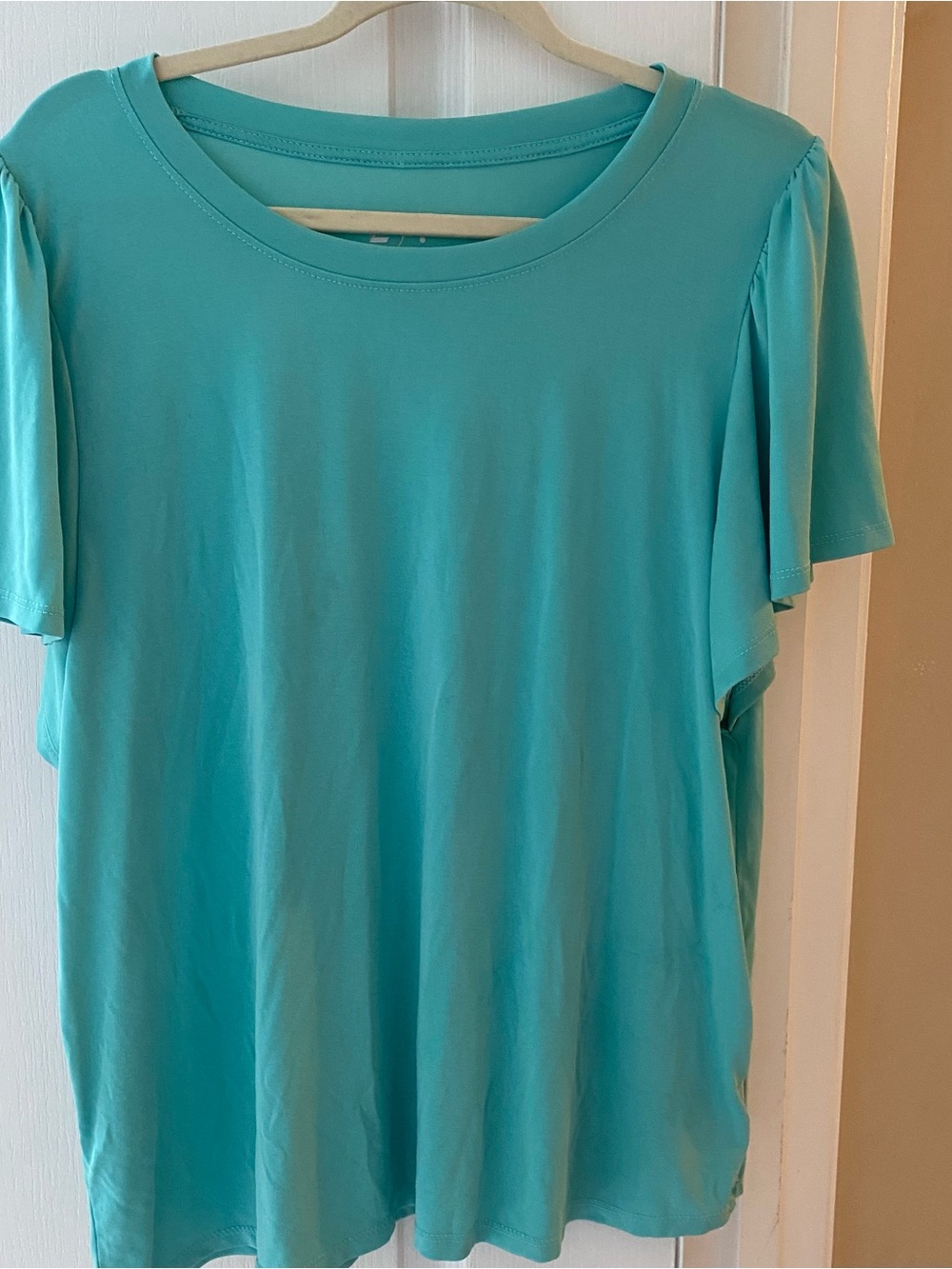 Maurices Aqua Scoop Neck Short Sleeve Tee
